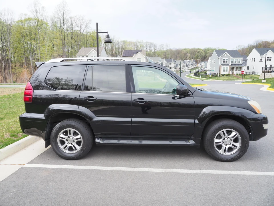 2006 Lexus GX 1st Gen - Image 27 of 31