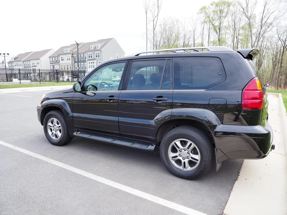 2006 Lexus GX 1st Gen - Image 13 of 31