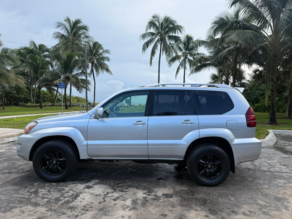 2006 Lexus GX 1st Gen - Image 16 of 31