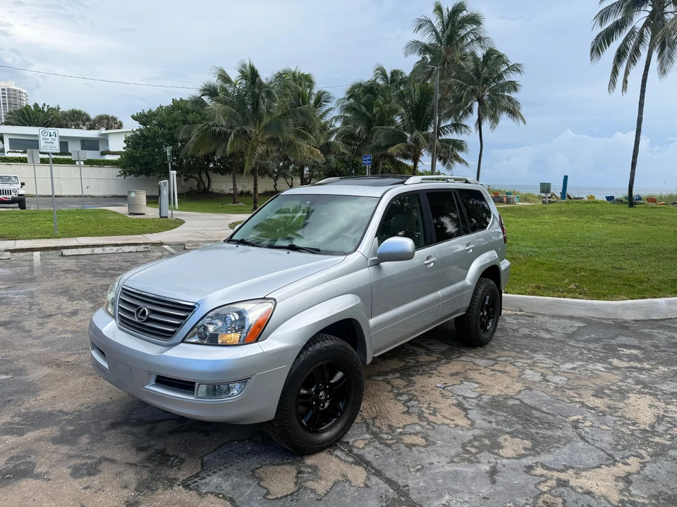 2006 Lexus GX 1st Gen - Image 14 of 31