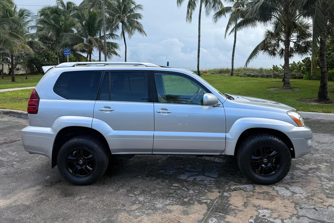 2006 Lexus GX 1st Gen - Image 3 of 31