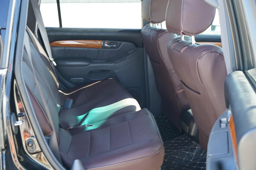 2006 Lexus GX 1st Gen - Image 29 of 31