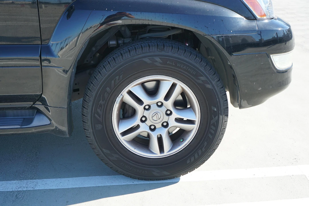 2006 Lexus GX 1st Gen - Image 15 of 31