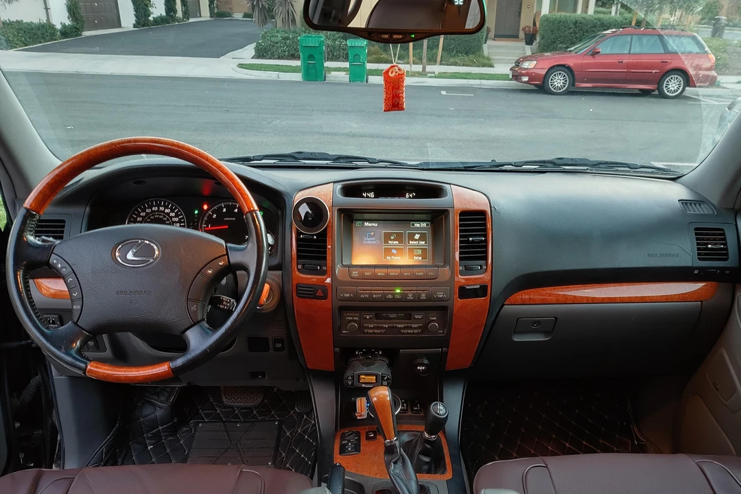 2006 Lexus GX 1st Gen - Image 18 of 31