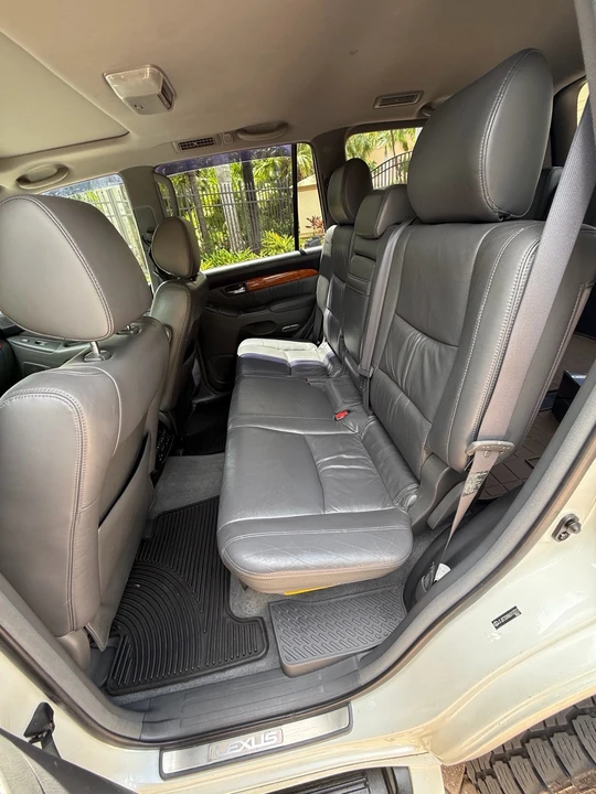 2006 Lexus GX 1st Gen - Image 10 of 18