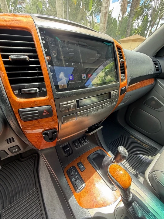2006 Lexus GX 1st Gen - Image 12 of 18