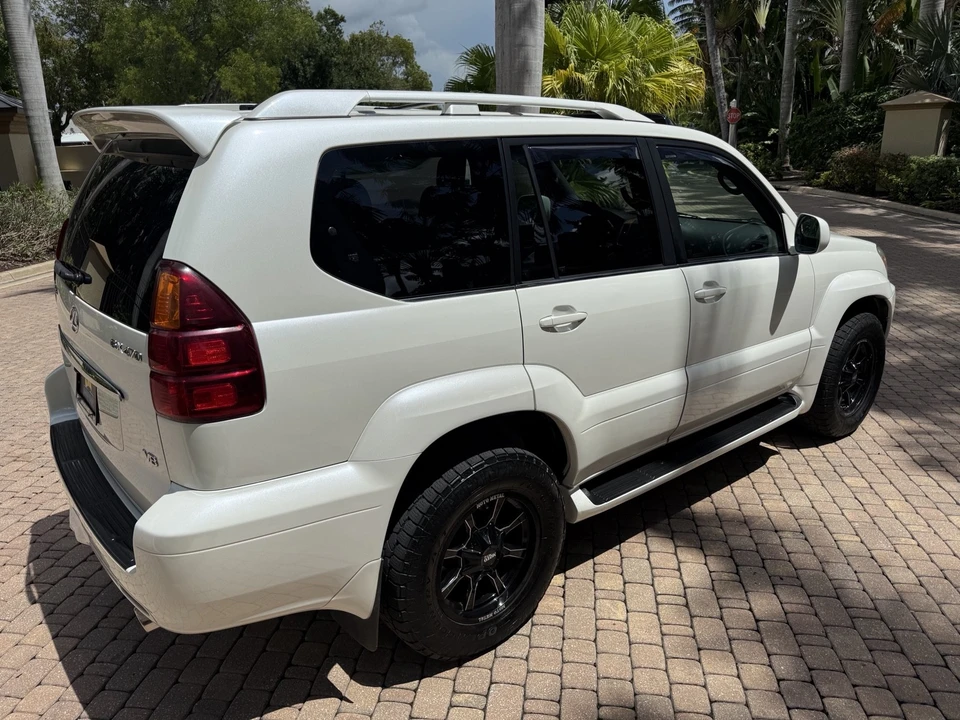 2006 Lexus GX 1st Gen - Image 3 of 18
