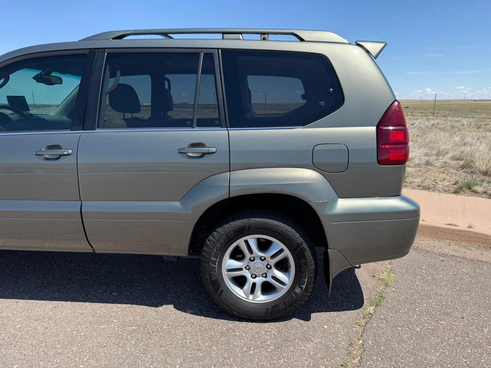 2006 Lexus GX 1st Gen - Image 18 of 31