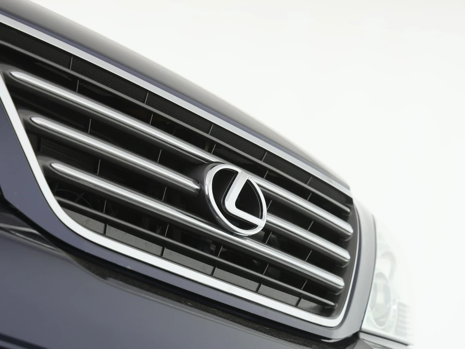 2006 Lexus GX 1st Gen - Image 15 of 31