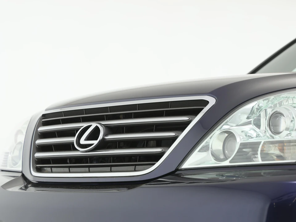 2006 Lexus GX 1st Gen - Image 16 of 31