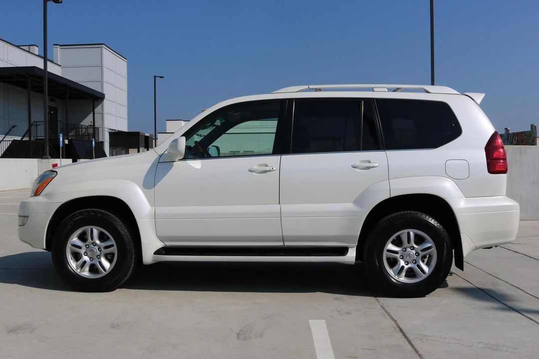 2006 Lexus GX 1st Gen - Image 3 of 5
