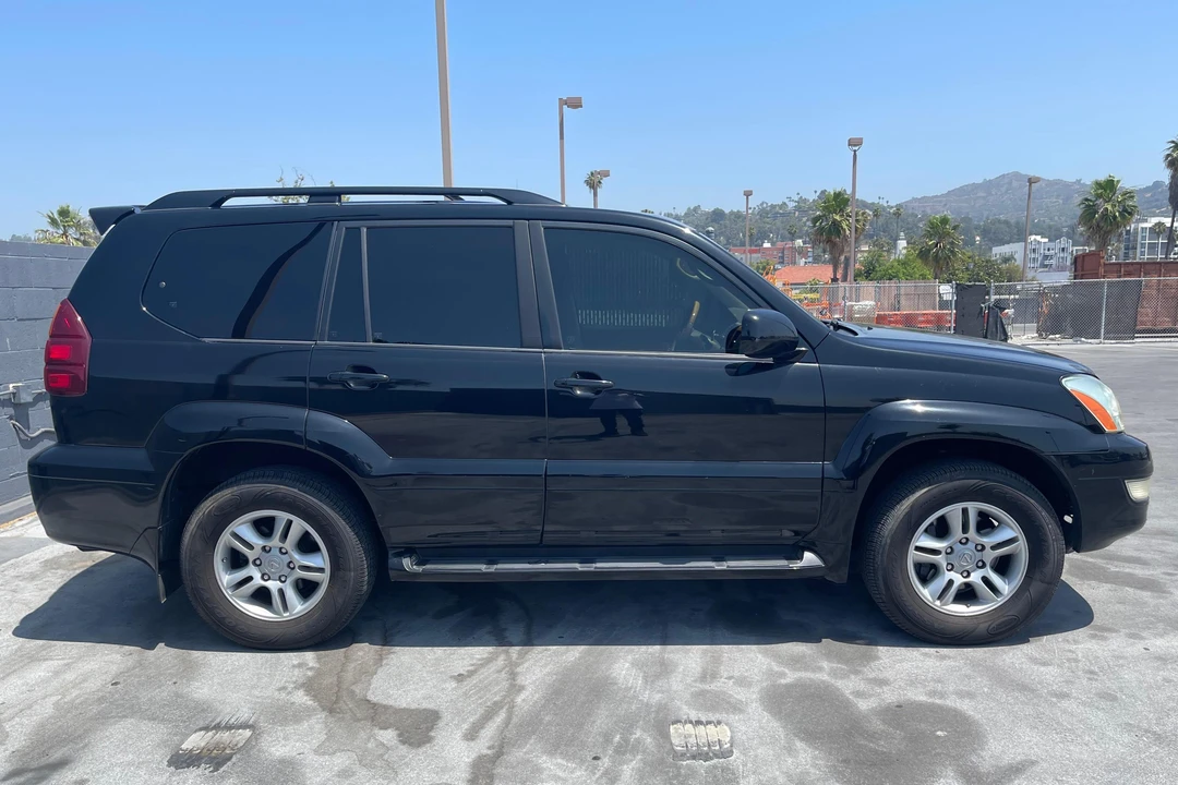 2006 Lexus GX 1st Gen - Image 3 of 31