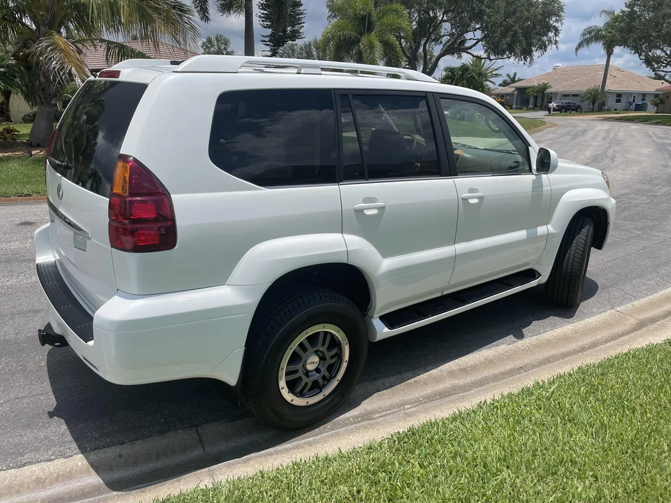 2006 Lexus GX 1st Gen - Image 15 of 31