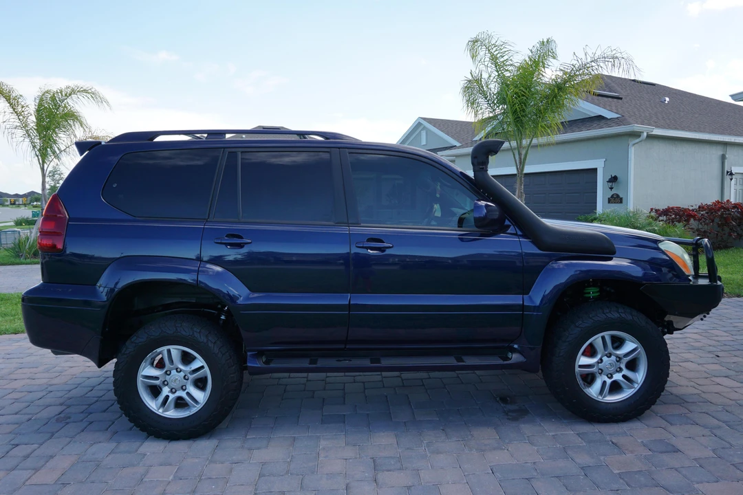 2006 Lexus GX 1st Gen - Image 3 of 18