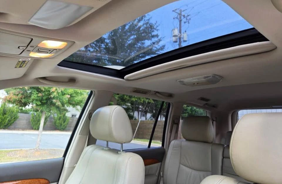 2006 Lexus GX 1st Gen - Image 10 of 20