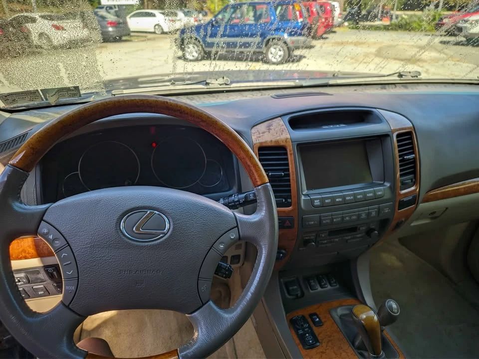 2006 Lexus GX 1st Gen - Image 10 of 14