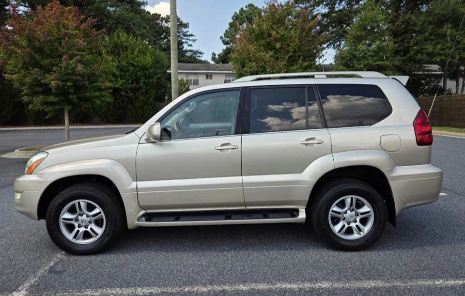 2006 Lexus GX 1st Gen - Image 3 of 20