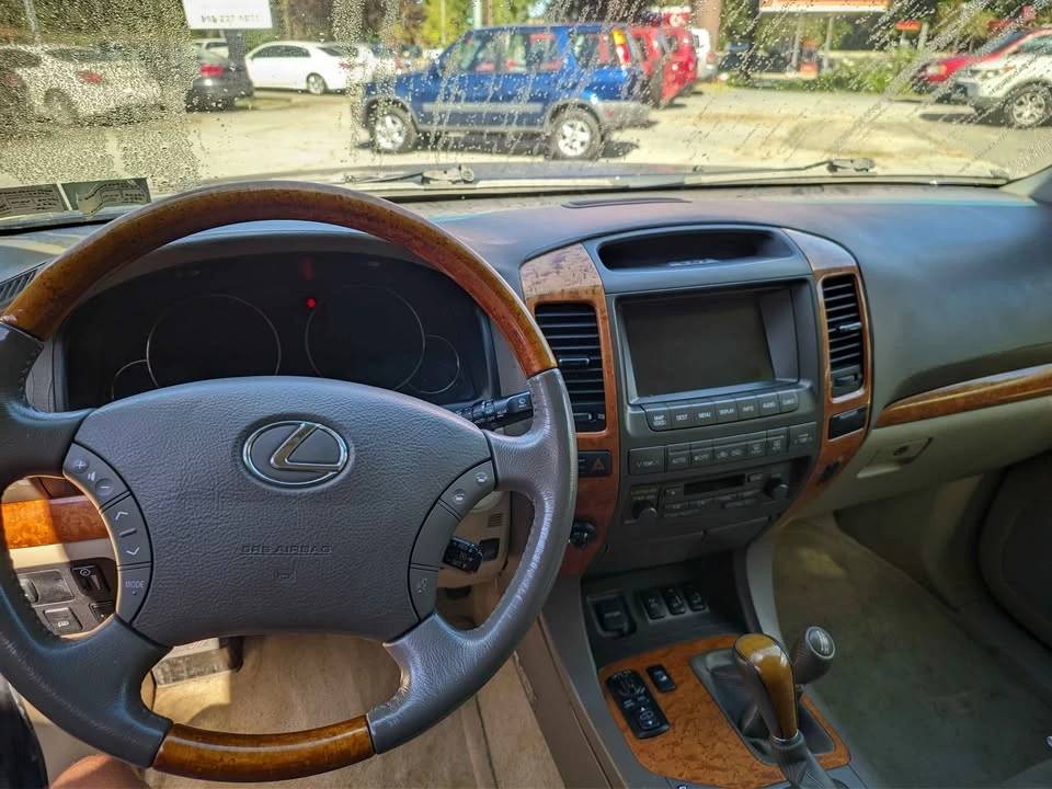 2006 Lexus GX 1st Gen - Image 11 of 14