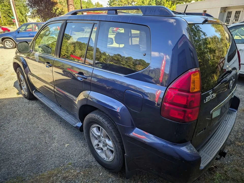 2006 Lexus GX 1st Gen - Image 2 of 14