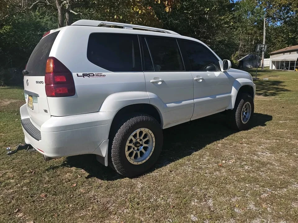 2006 Lexus GX 1st Gen - Image 15 of 16