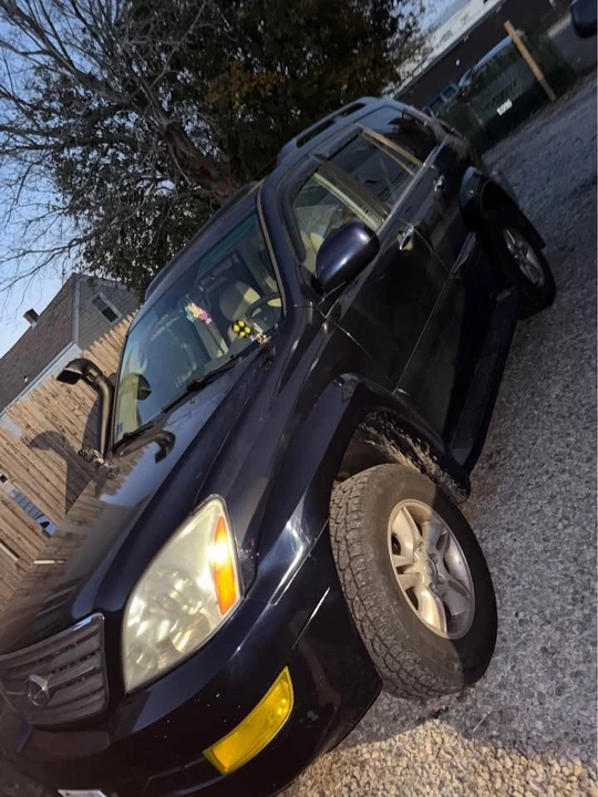 2006 Lexus GX 1st Gen - Image 2 of 8
