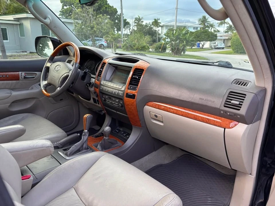 2006 Lexus GX 1st Gen - Image 12 of 18