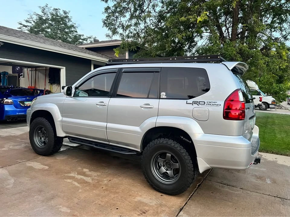 2006 Lexus GX 1st Gen - Image 3 of 10