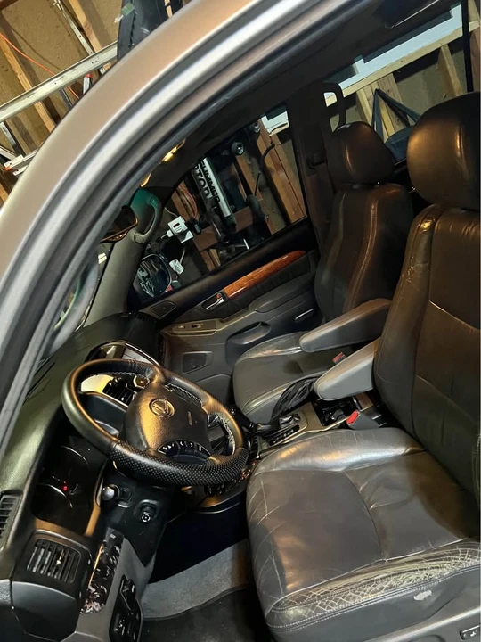 2006 Lexus GX 1st Gen - Image 6 of 10