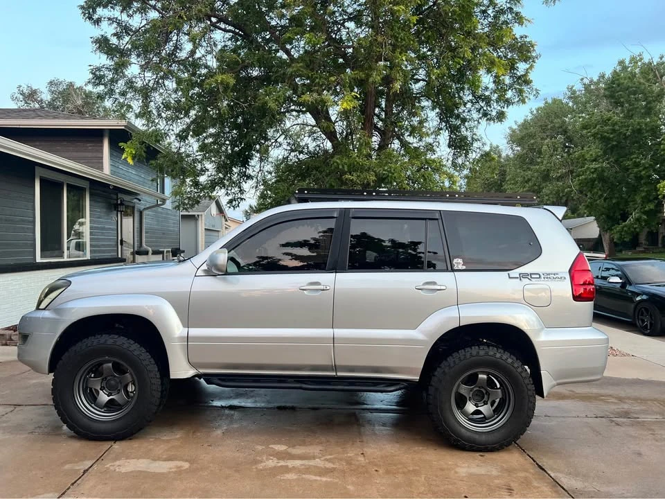 2006 Lexus GX 1st Gen - Image 2 of 10
