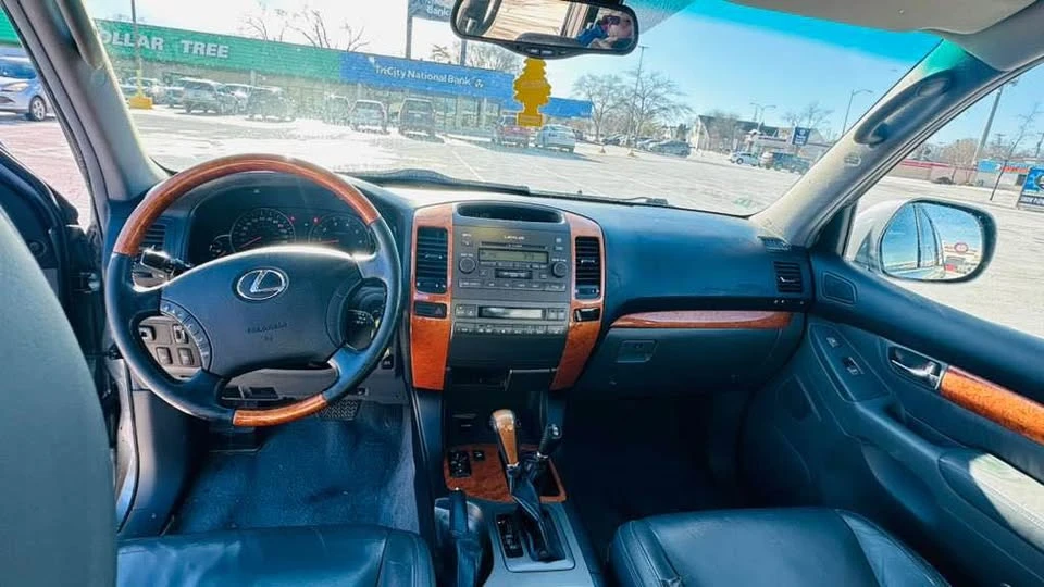 2006 Lexus GX 1st Gen - Image 3 of 7