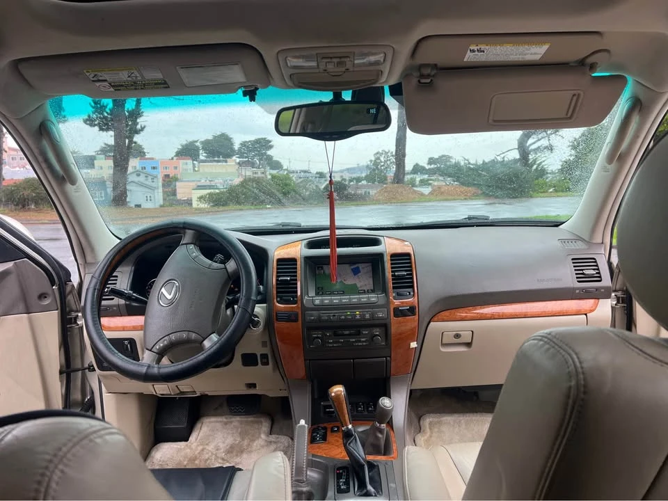 2006 Lexus GX 1st Gen - Image 12 of 16