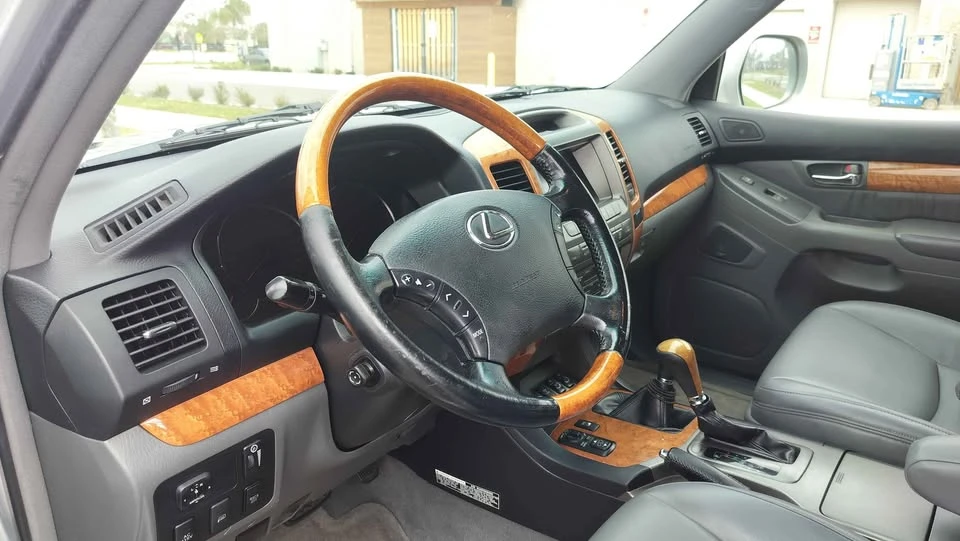 2006 Lexus GX 1st Gen - Image 7 of 12