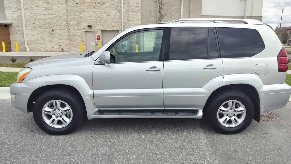 2006 Lexus GX 1st Gen - Image 4 of 12