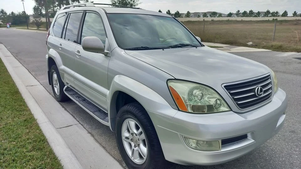 2006 Lexus GX 1st Gen - Image 2 of 12