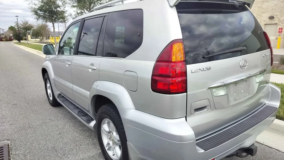 2006 Lexus GX 1st Gen - Image 5 of 12