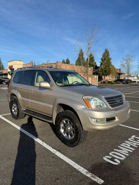 2006 Lexus GX 2nd Gen - Image 3 of 17