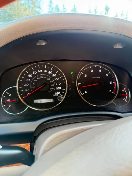2006 Lexus GX 2nd Gen - Image 14 of 17