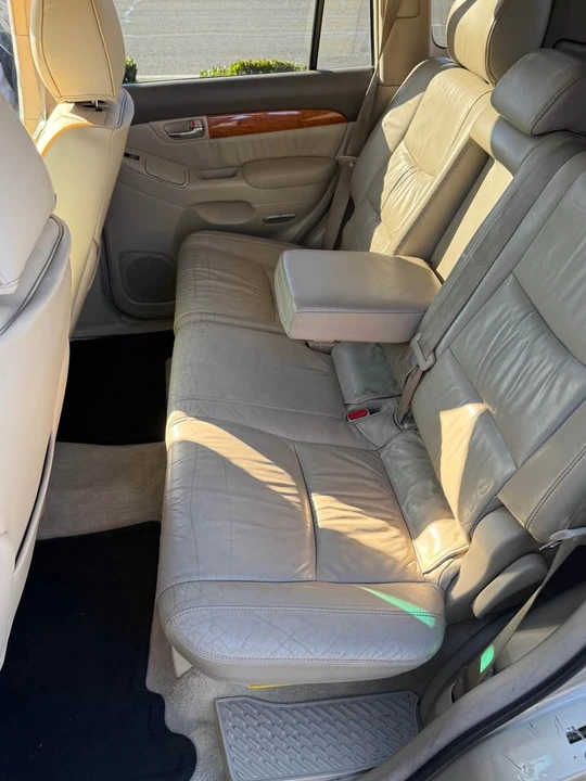 2006 Lexus GX 1st Gen - Image 12 of 18