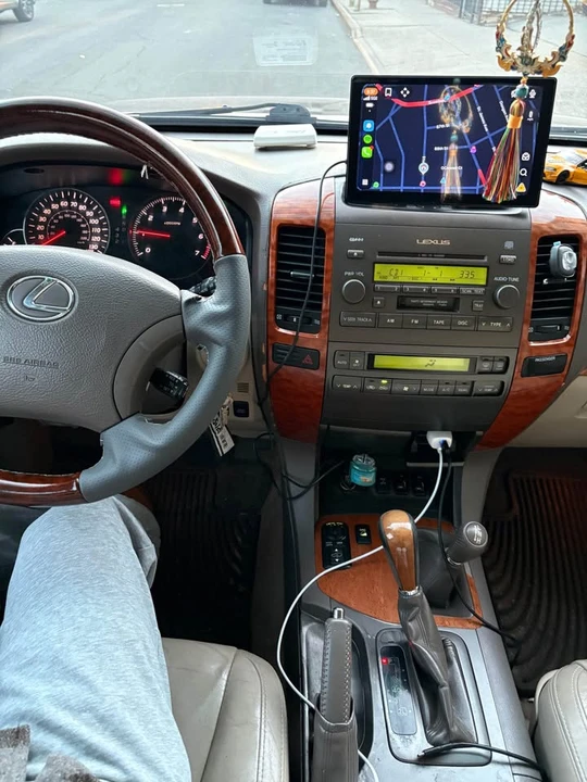 2006 Lexus GX 1st Gen - Image 9 of 18