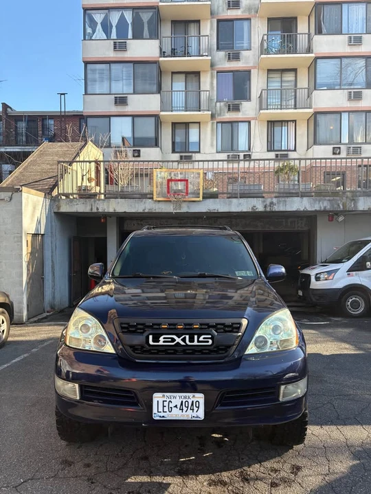2006 Lexus GX 1st Gen - Image 2 of 18
