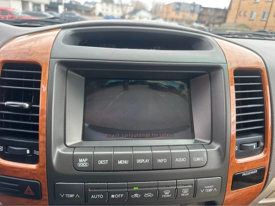 2006 Lexus GX 1st Gen - Image 18 of 19