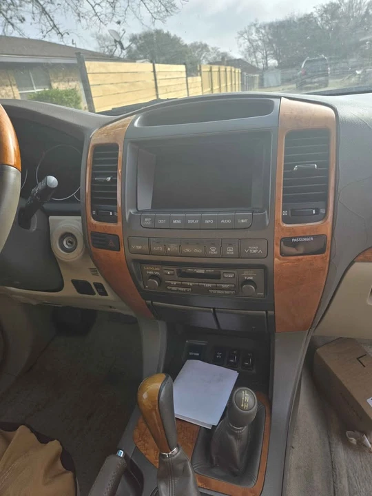 2006 Lexus GX 1st Gen - Image 6 of 10