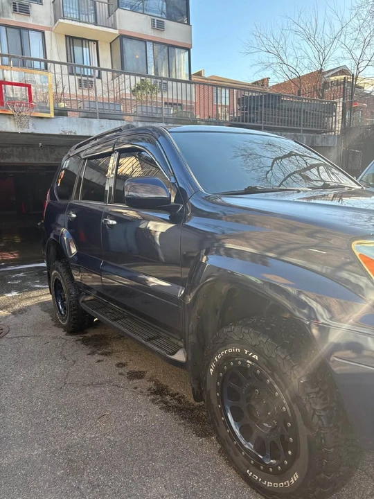 2006 Lexus GX 1st Gen - Image 4 of 18