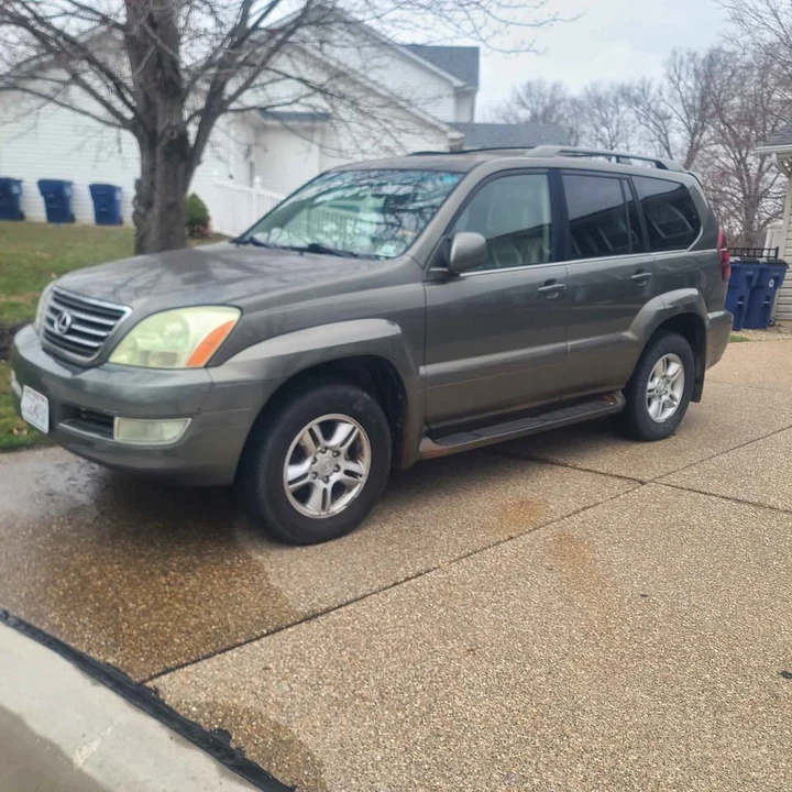 2006 Lexus GX 1st Gen - Image 6 of 13