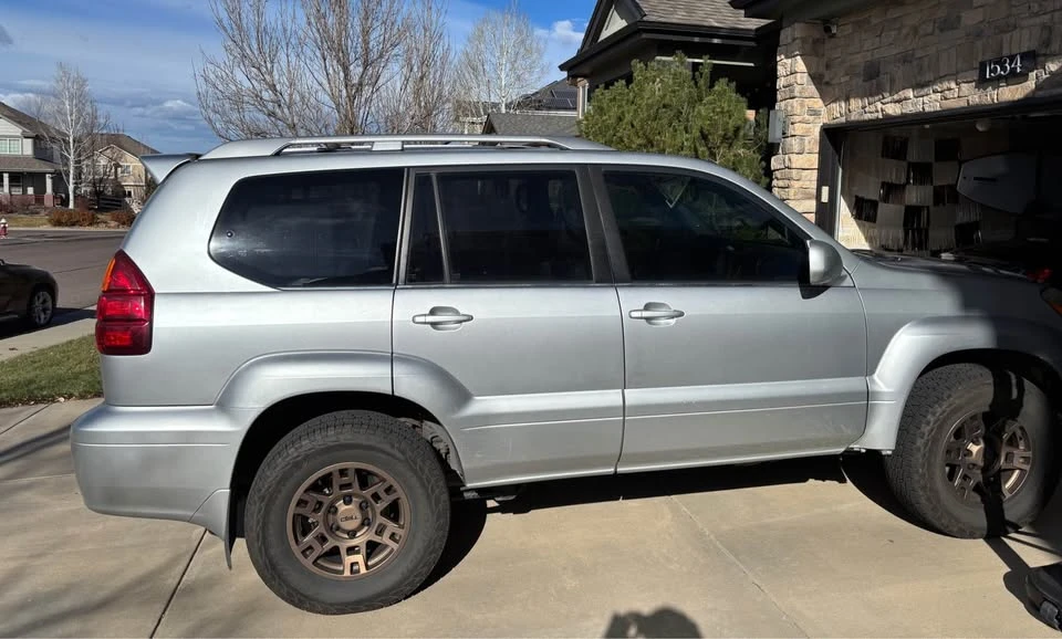 2006 Lexus GX 1st Gen - Image 2 of 2