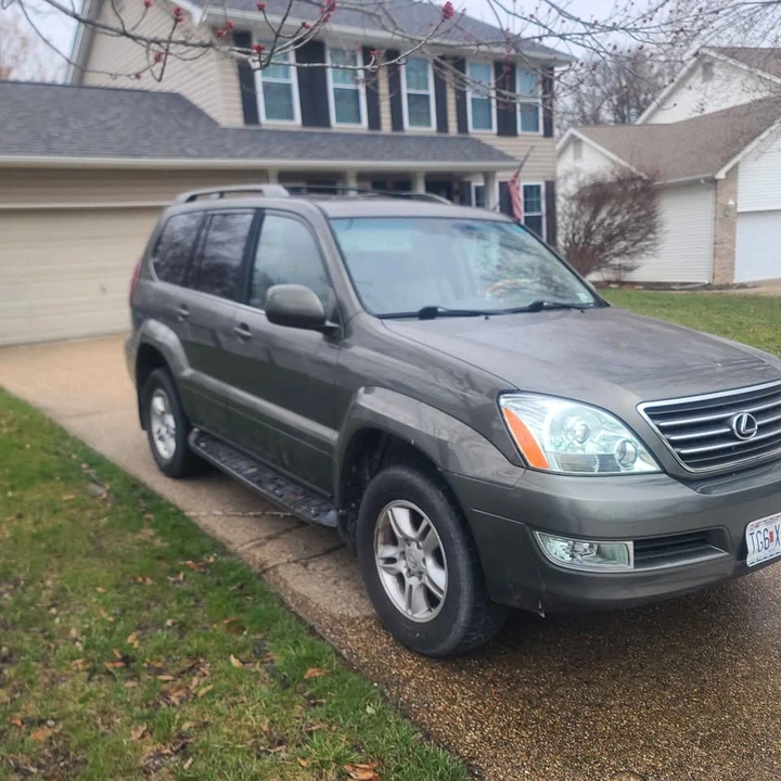 2006 Lexus GX 1st Gen - Image 2 of 13