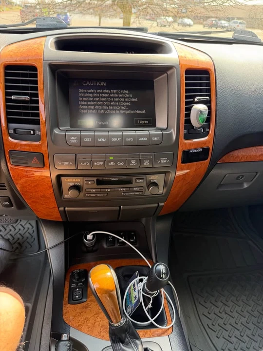 2006 Lexus GX 1st Gen - Image 14 of 18