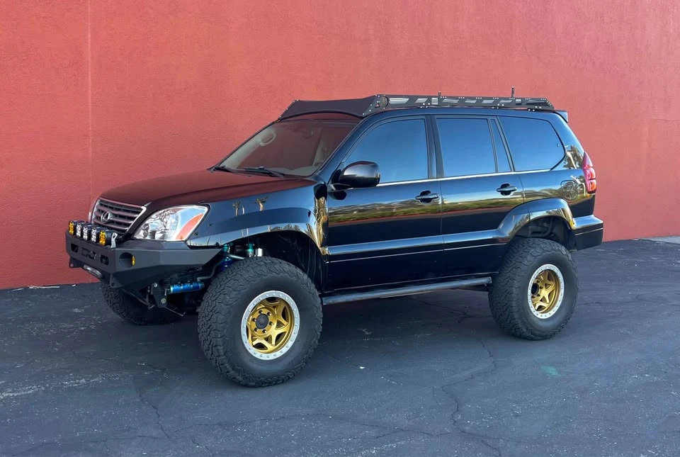 2006 Lexus GX 1st Gen - Image 2 of 13