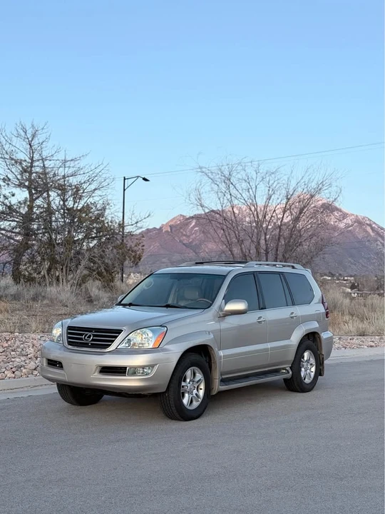 2006 Lexus GX 1st Gen - Image 2 of 15