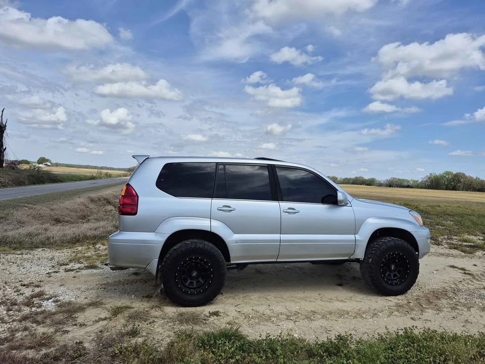 2006 Lexus GX 1st Gen - Image 10 of 18